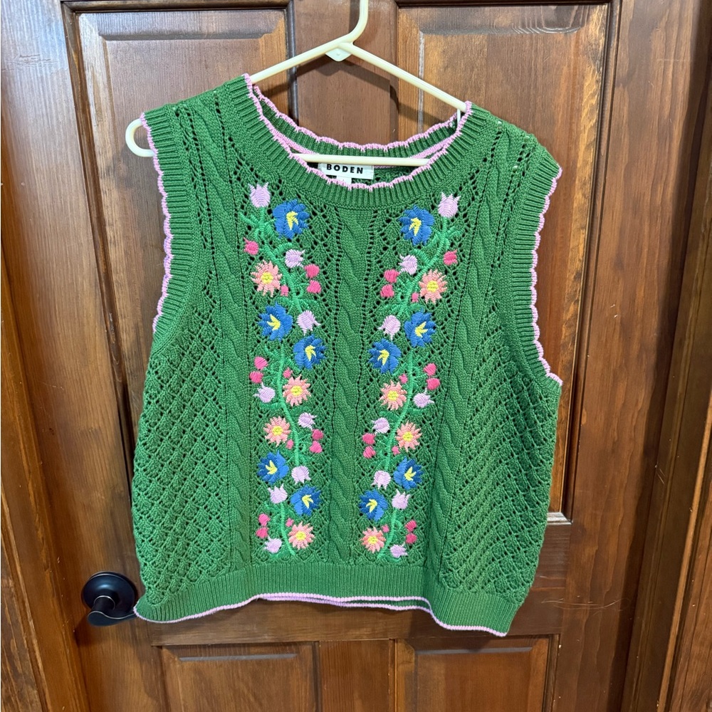 Boden Floral Embroidered Cotton Sweater Vest Size L